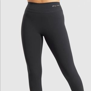 BNWT Whitney Simmons gymshark black leggings